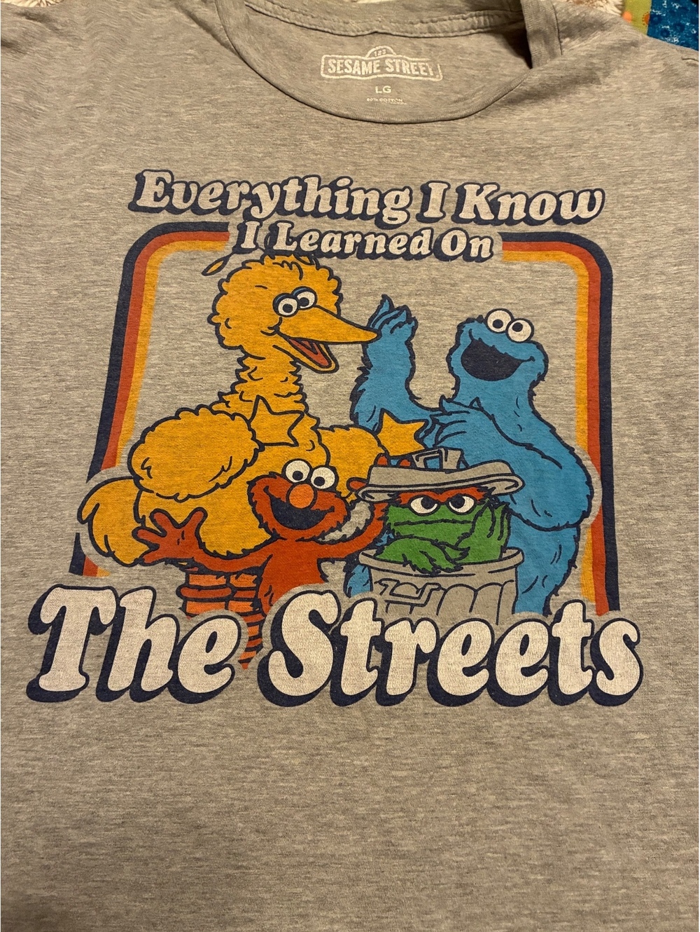 Sesame Street "Everything I Know I Learned On The Streets" T-Shirt Size L